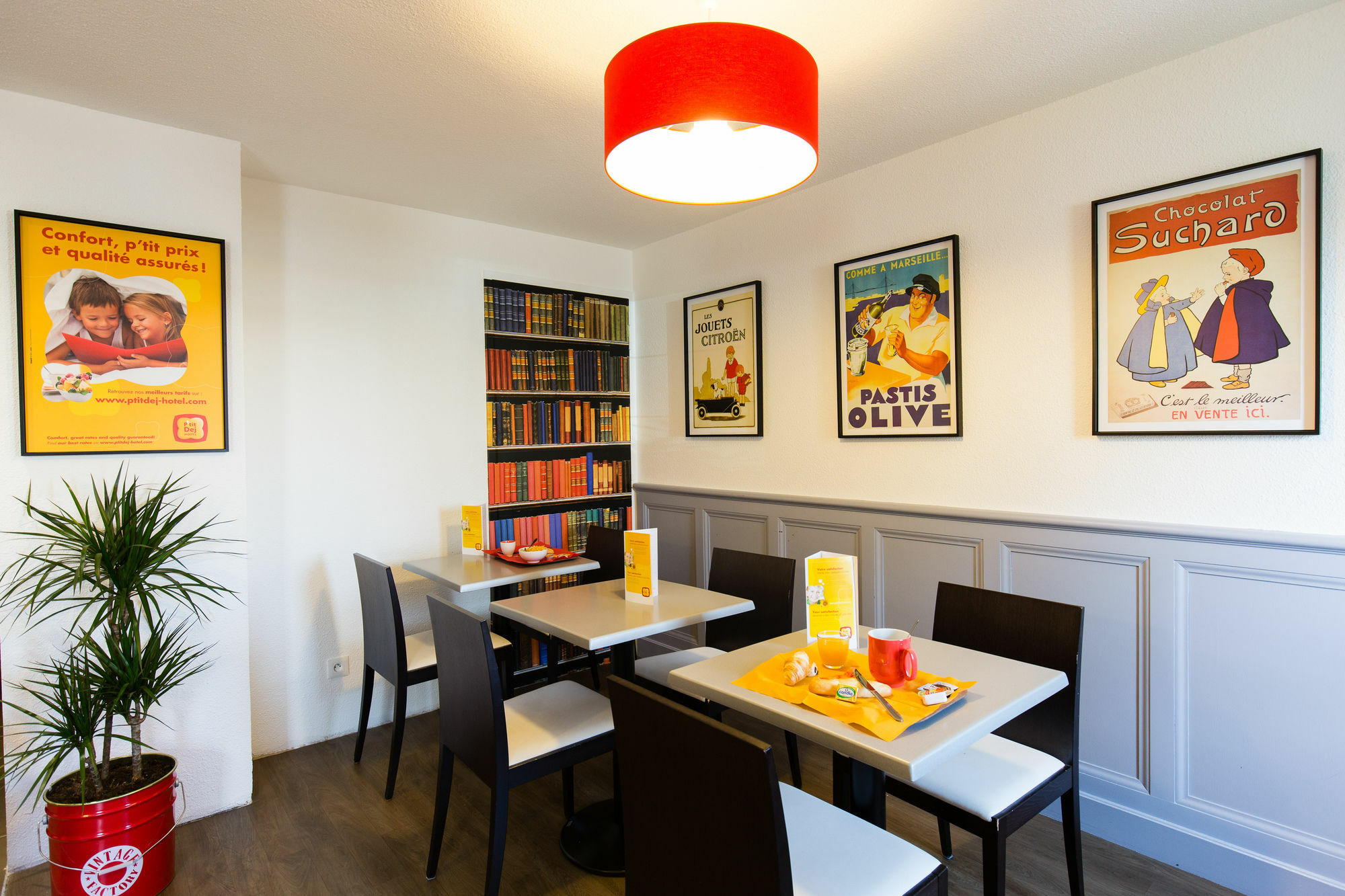Kyriad Direct Orleans - La Chapelle St Mesmin Exteriér fotografie