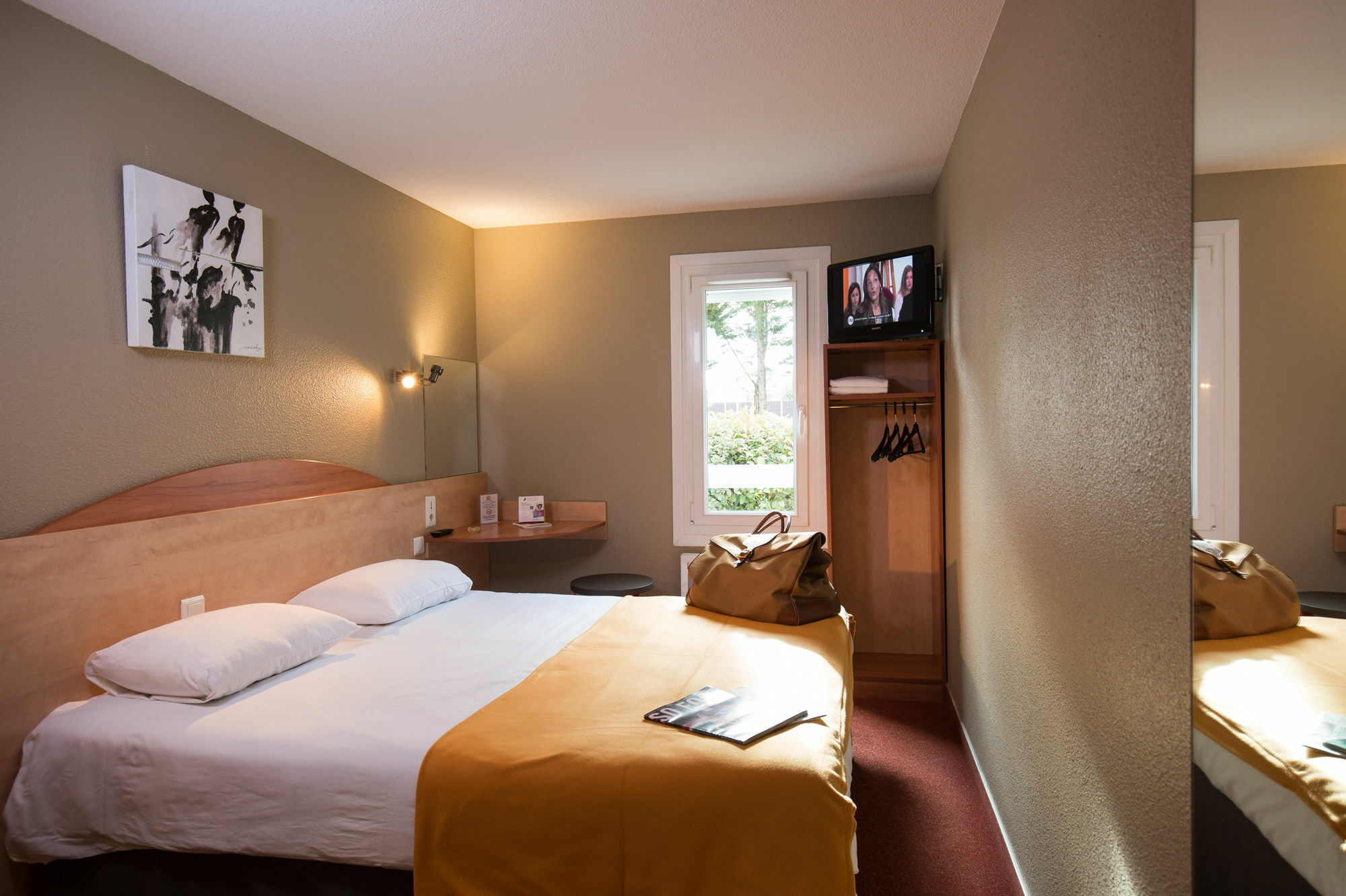 Kyriad Direct Orleans - La Chapelle St Mesmin Exteriér fotografie